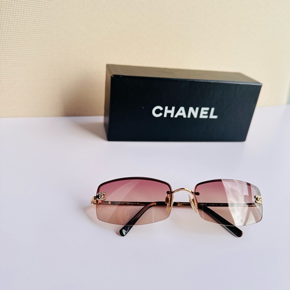 CHANEL VINTAGE SUNGLASSES crystal CC’s - Picture 6 of 16